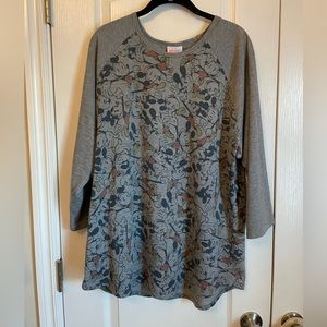 Lula Roe 3XL Mickey 3/4 length sleeve top.